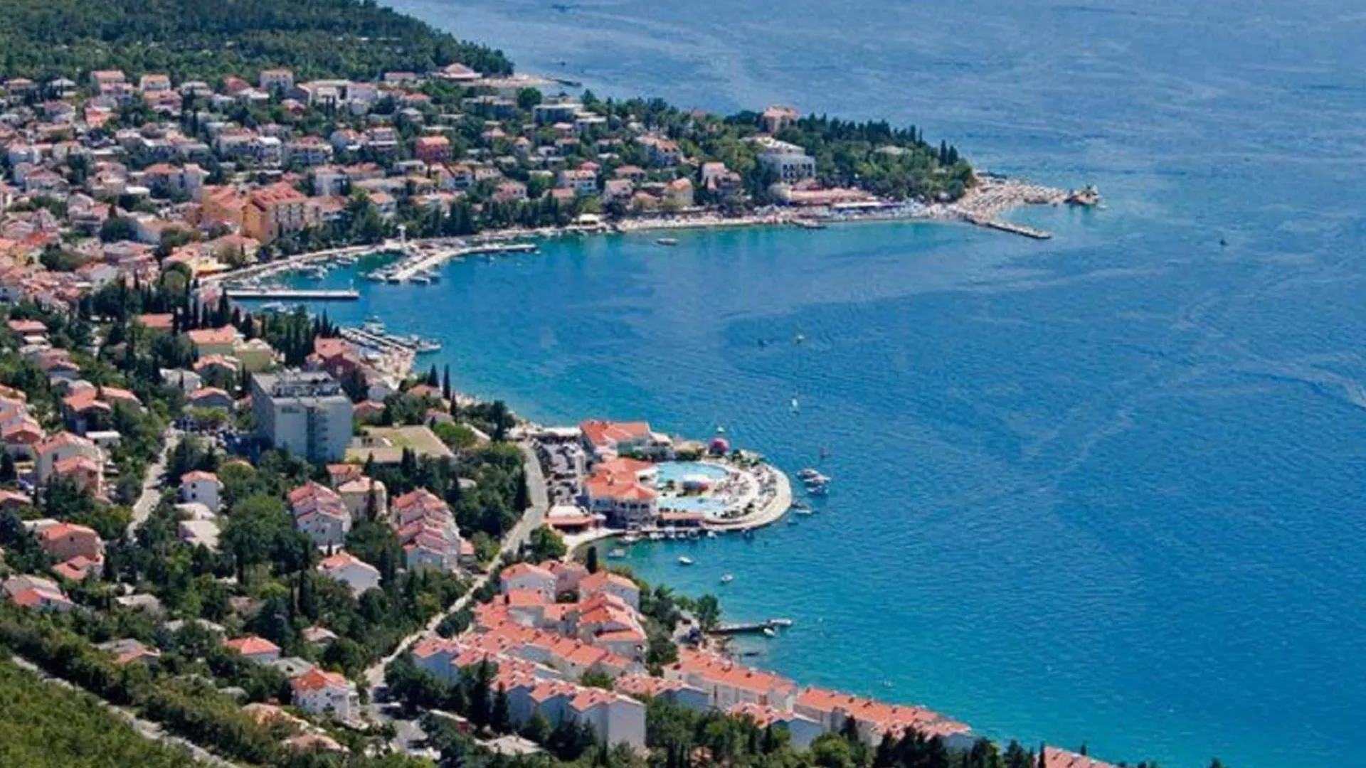 Spacious Holiday Home With Terrace Crikvenica Croatia